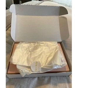 22” Xo Britt Aldean clip in hair extensions in the color Everest